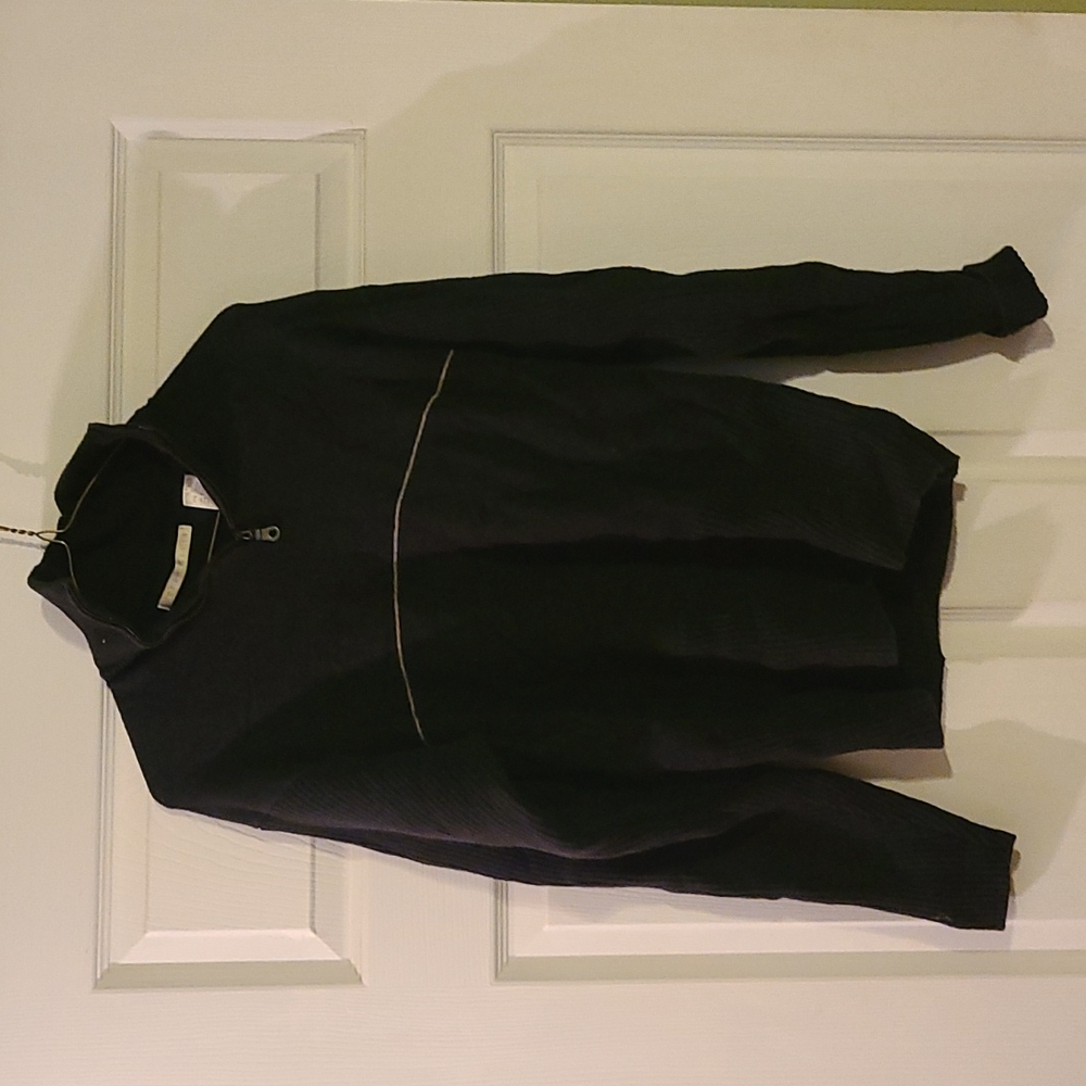 Used Perry Ellis sweater small good condition